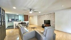 Blk 10 Bukit Batok Central (Bukit Batok), HDB 5 Rooms #588577651